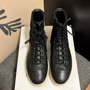 high-top sneaker,smooth leather